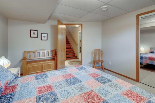 3 Strathmore Lakes Bay, Strathmore, AB - Indoor Photo Showing Bedroom