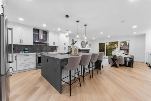 10404 Maplemont Road Se, Calgary, AB - Indoor Photo Showing Kitchen With Upgraded Kitchen