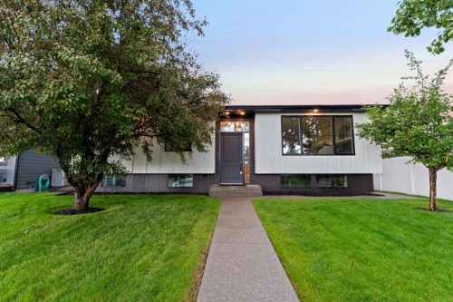 10404 Maplemont Road Se, Calgary, AB - Outdoor