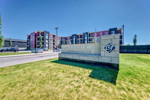 302-15 Saddlestone Way Ne, Calgary, AB - Outdoor