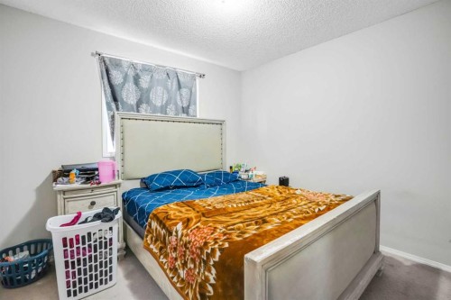 6216 Taralea Park Ne, Calgary, AB - Indoor Photo Showing Bedroom