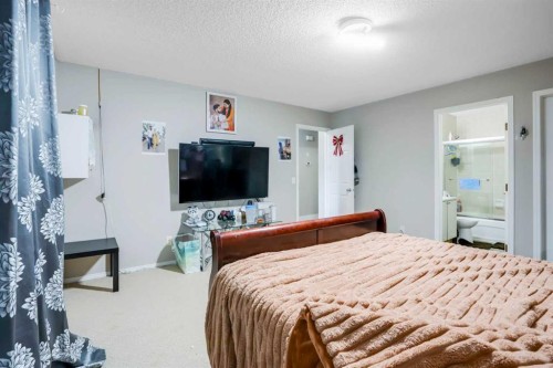 6216 Taralea Park Ne, Calgary, AB - Indoor Photo Showing Bedroom