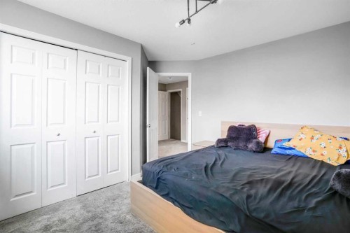 6216 Taralea Park Ne, Calgary, AB - Indoor Photo Showing Bedroom