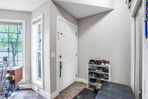 6216 Taralea Park Ne, Calgary, AB - Indoor Photo Showing Other Room