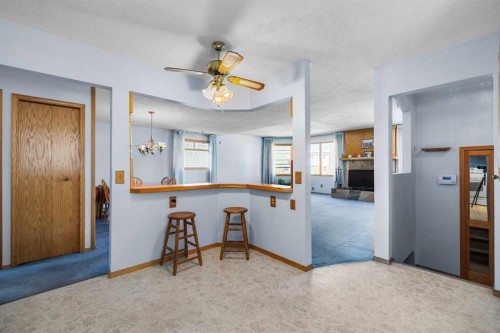 3236 Doverville Crescent Se, Calgary, AB - Indoor