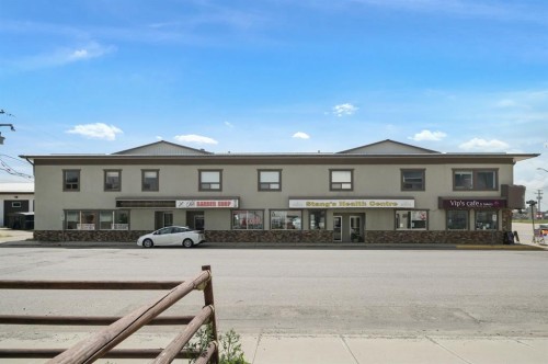 5001-05 49 Avenue, Olds, AB 