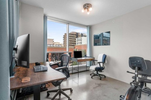 207-188 15 Avenue Sw, Calgary, AB - Indoor Photo Showing Office