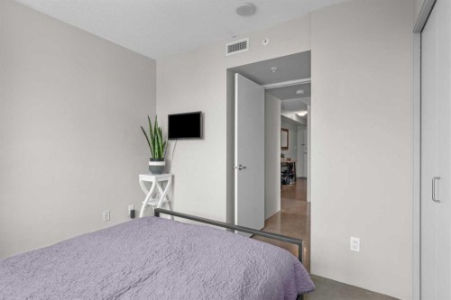 207-188 15 Avenue Sw, Calgary, AB - Indoor Photo Showing Bedroom