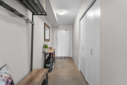 207-188 15 Avenue Sw, Calgary, AB - Indoor Photo Showing Other Room