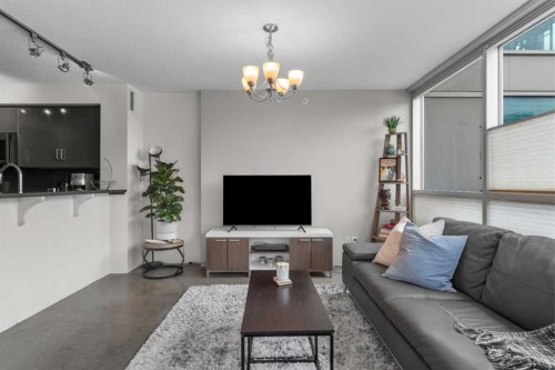 207-188 15 Avenue Sw, Calgary, AB - Indoor Photo Showing Living Room