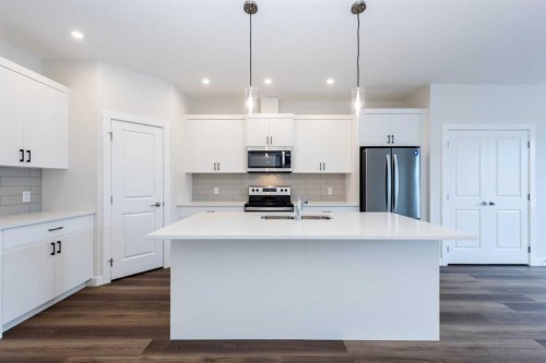 1139 Chinook Winds Circle SW Airdrie, AB T4B 5S7
