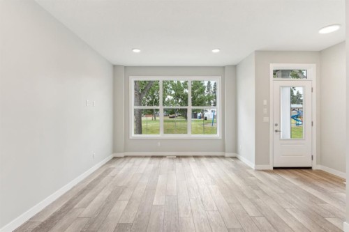 16 Alderwood Close Se, Calgary, AB - Indoor Photo Showing Other Room