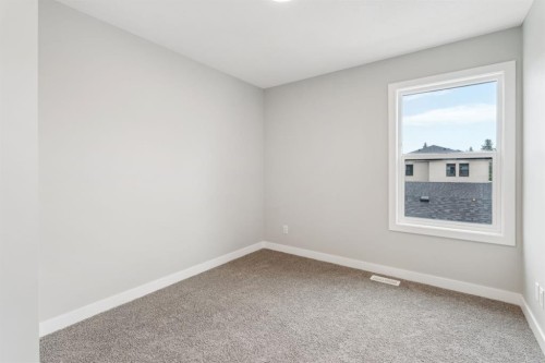 16 Alderwood Close Se, Calgary, AB - Indoor Photo Showing Other Room