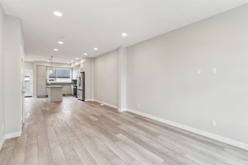 16 Alderwood Close Se, Calgary, AB - Indoor