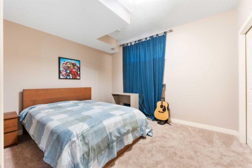 155 Autumn Close Se, Calgary, AB - Indoor Photo Showing Bedroom