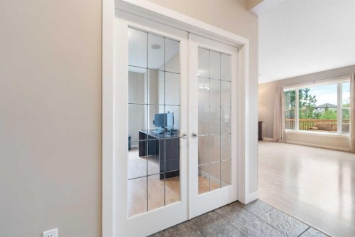 155 Autumn Close Se, Calgary, AB - Indoor Photo Showing Other Room