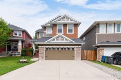 7 Westridge Green  Okotoks, AB T1S 0J9