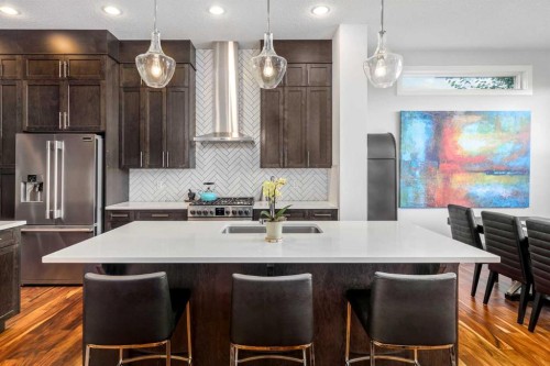 10 Cranbrook Hill Se, Calgary, AB - Indoor Photo Showing Kitchen With Upgraded Kitchen