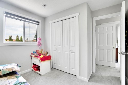 243 Castlebrook Road Ne, Calgary, AB - Indoor