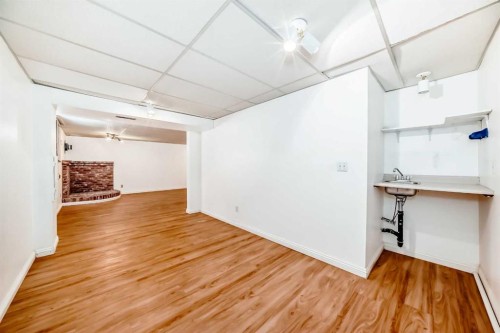 6216 4 Street Ne, Calgary, AB - Indoor Photo Showing Other Room
