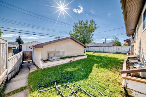 6216 4 Street Ne, Calgary, AB - Outdoor