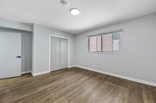 2619 16 Street Sw, Calgary, AB - Indoor Photo Showing Other Room