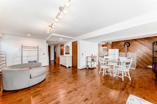 22 Glenhill Drive, Cochrane, AB - Indoor