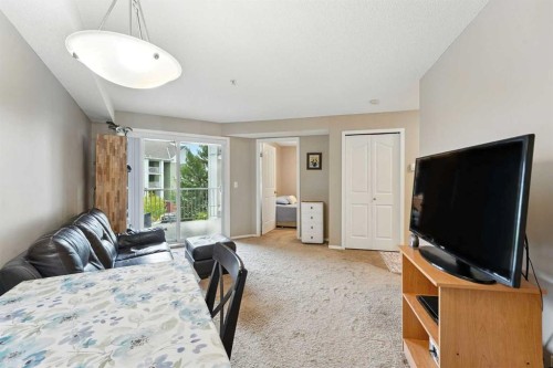 3311-10 Prestwick Bay Se, Calgary, AB - Indoor