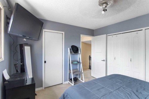79 Templegreen Drive Ne, Calgary, AB - Indoor Photo Showing Bedroom
