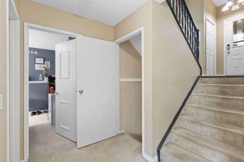 79 Templegreen Drive Ne, Calgary, AB - Indoor Photo Showing Other Room