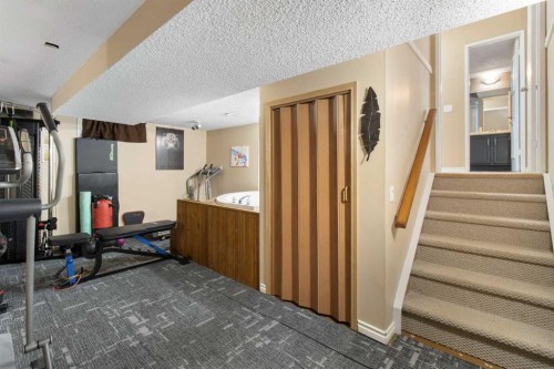 79 Templegreen Drive Ne, Calgary, AB - Indoor