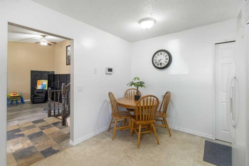 79 Templegreen Drive Ne, Calgary, AB - Indoor Photo Showing Dining Room