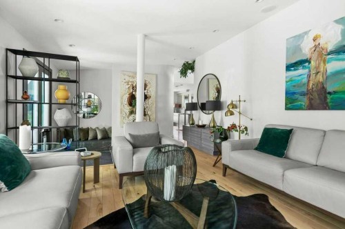 112 Varsity Green Bay Nw, Calgary, AB - Indoor Photo Showing Living Room