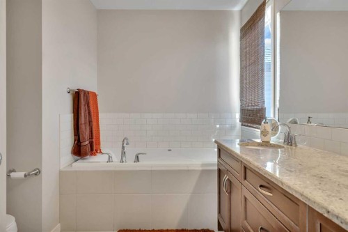 1544 Panatella Boulevard Nw, Calgary, AB - Indoor Photo Showing Bathroom