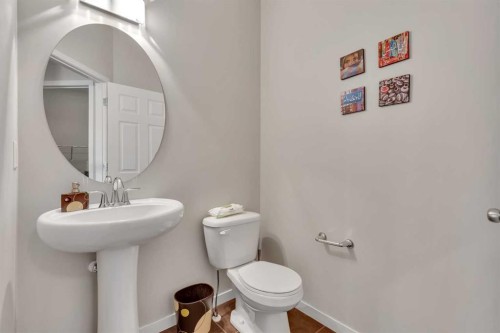 1544 Panatella Boulevard Nw, Calgary, AB - Indoor Photo Showing Bathroom