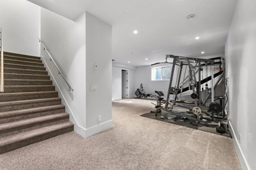 3926 9 Street Sw, Calgary, AB - Indoor