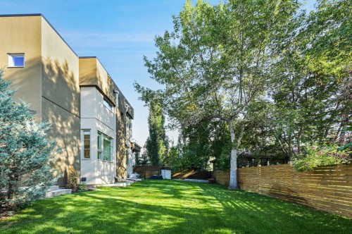 3926 9 Street Sw, Calgary, AB - Outdoor