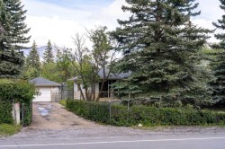 125 Rainbow Avenue  Banff, AB T1L 1A1