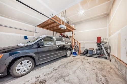 40 Saddlelake Gardens Ne, Calgary, AB - Indoor Photo Showing Garage