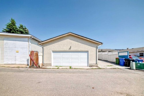 5307 Madigan Drive Ne, Calgary, AB - Outdoor