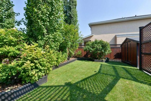 6 Royal Birkdale Court Nw, Calgary, AB - Outdoor