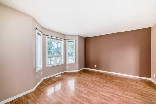 46 Coverdale Way Ne, Calgary, AB - Indoor Photo Showing Other Room