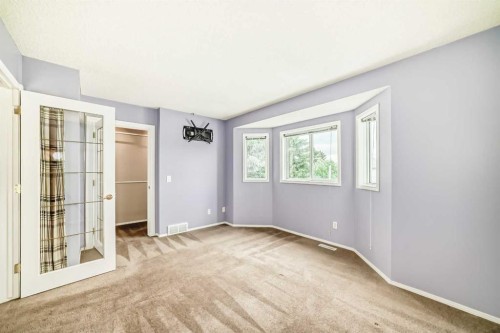 46 Coverdale Way Ne, Calgary, AB - Indoor Photo Showing Other Room