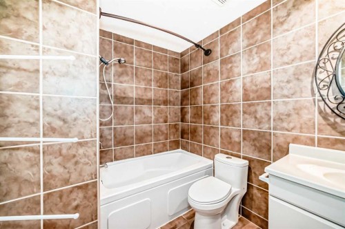 46 Coverdale Way Ne, Calgary, AB - Indoor Photo Showing Bathroom