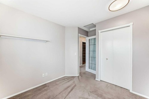46 Coverdale Way Ne, Calgary, AB - Indoor Photo Showing Other Room