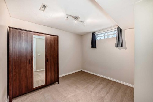 46 Coverdale Way Ne, Calgary, AB - Indoor Photo Showing Other Room