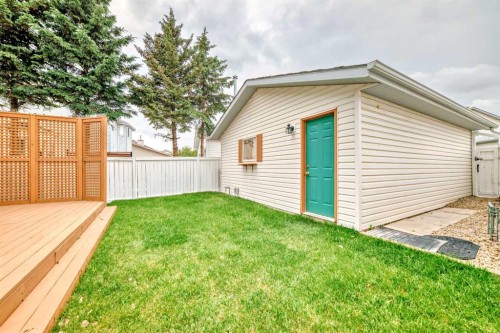 46 Coverdale Way Ne, Calgary, AB - Outdoor