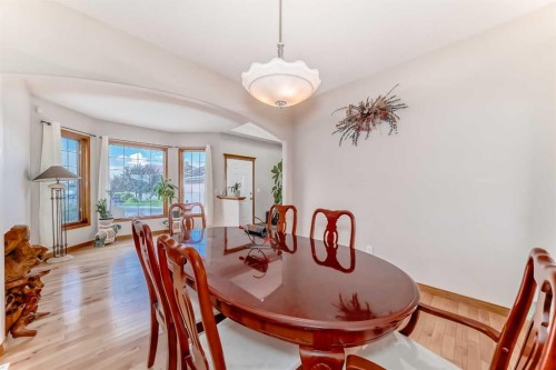 75 Hampstead Way Nw, Calgary, AB - Indoor Photo Showing Dining Room