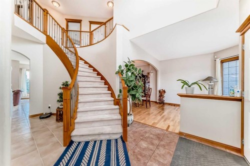 75 Hampstead Way Nw, Calgary, AB - Indoor Photo Showing Other Room