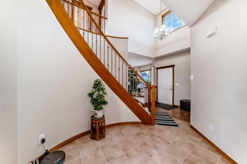 75 Hampstead Way Nw, Calgary, AB - Indoor Photo Showing Other Room